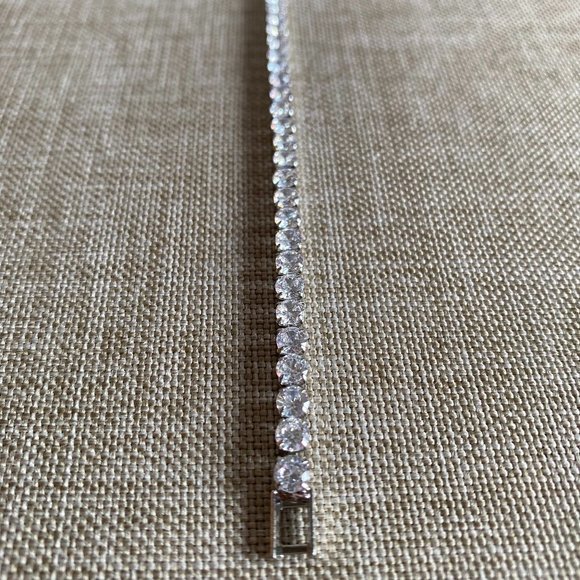 Diamond Bracelet - Picture 1 of 3